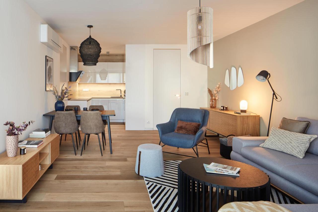 Apartamento Days - Stylish With Terrace - Parking - Quiet Area *