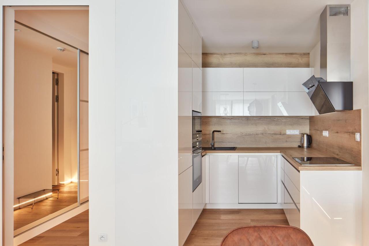 Days - Stylish With Terrace - Parking - Quiet Area Apartamento Praga